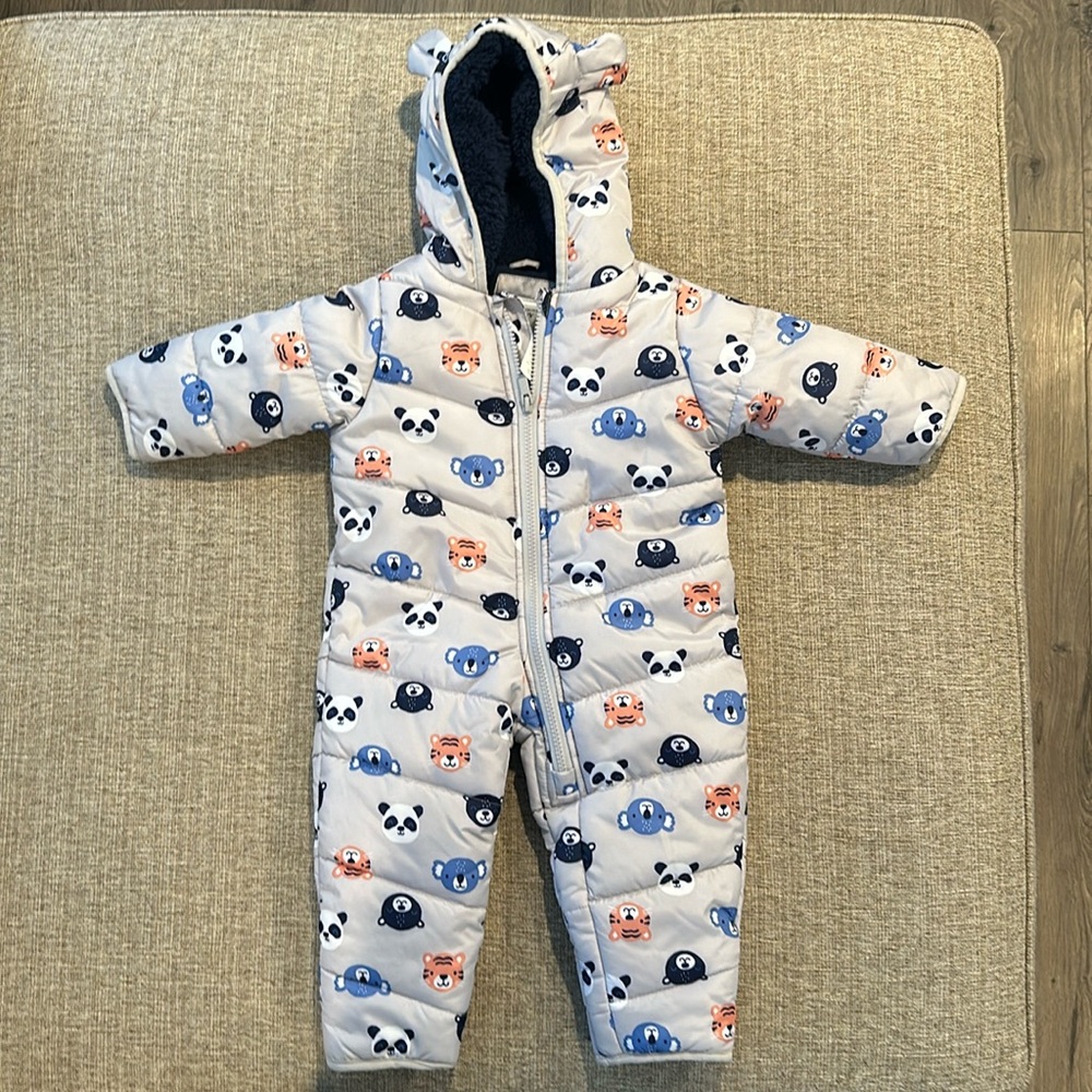 Carter’s 12 month snowsuit